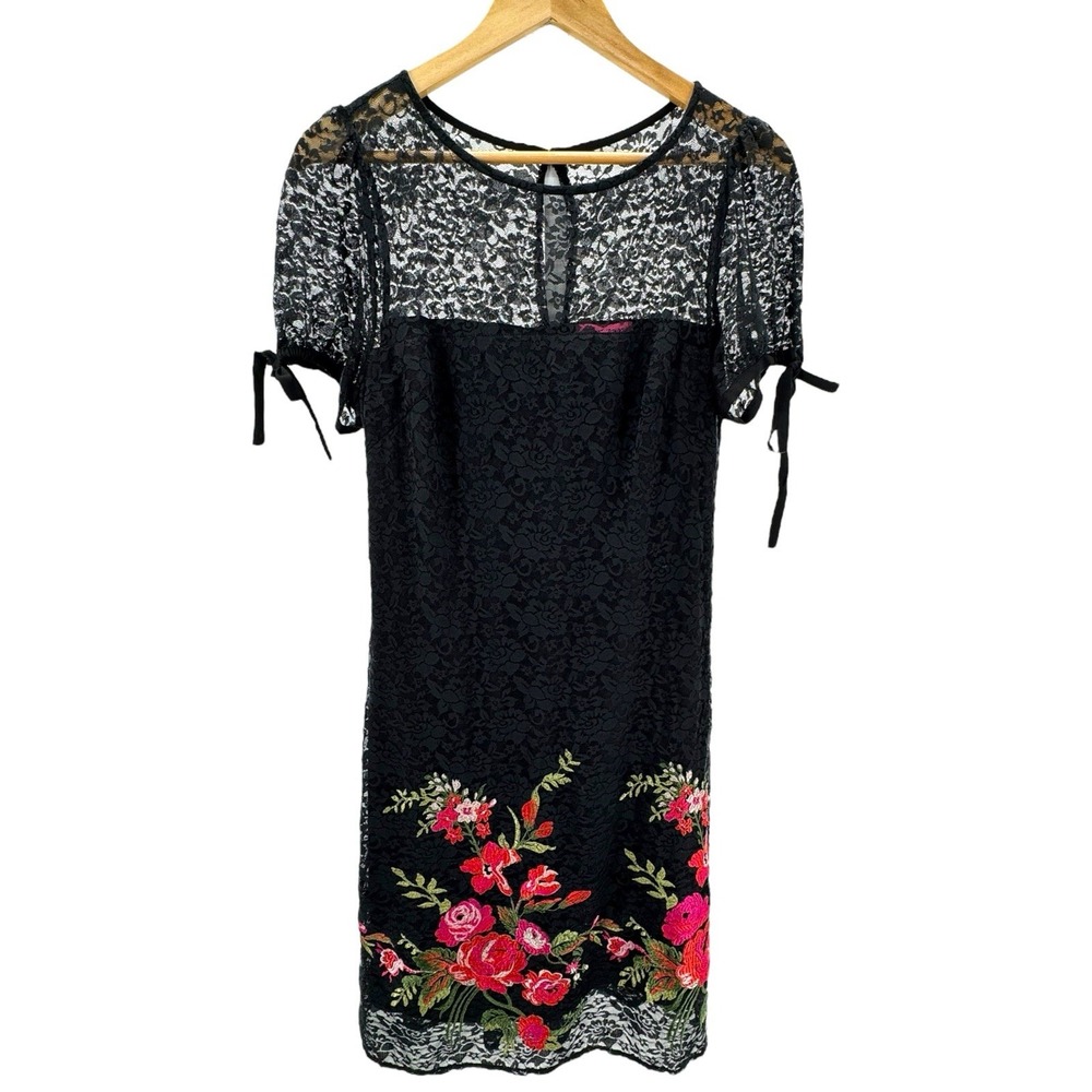 Betsey Johnson Lace Floral Embroidered Sheer Yoke Short Sleeve Dress Sz 8